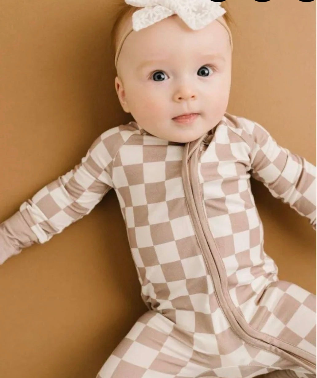 Infant Tan Checker Sleeper✨