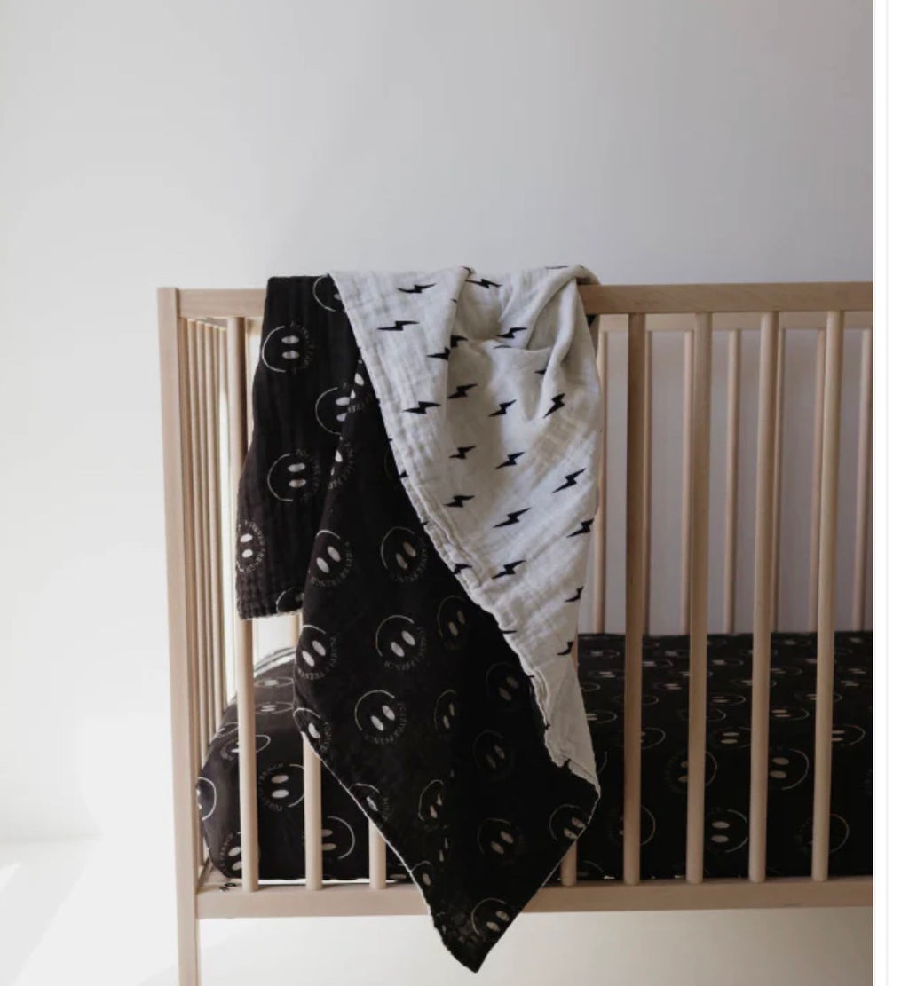 Smiley Bolt Organic Muslin Quilt