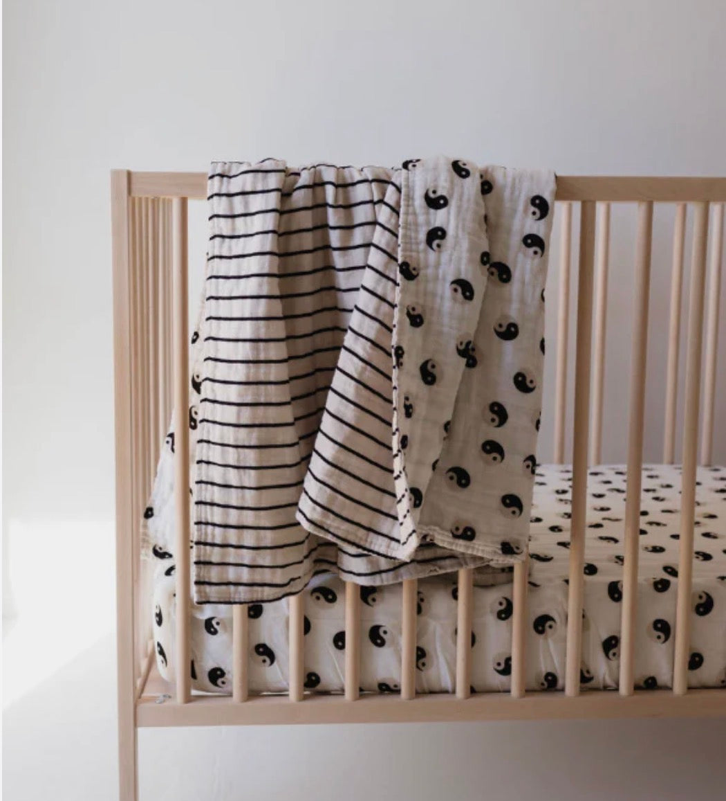 Yin Yang Organic Muslin Quilt